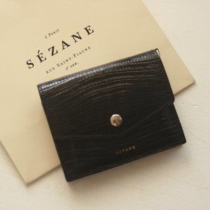 sezane Paris lizard embossed black leather wallet.